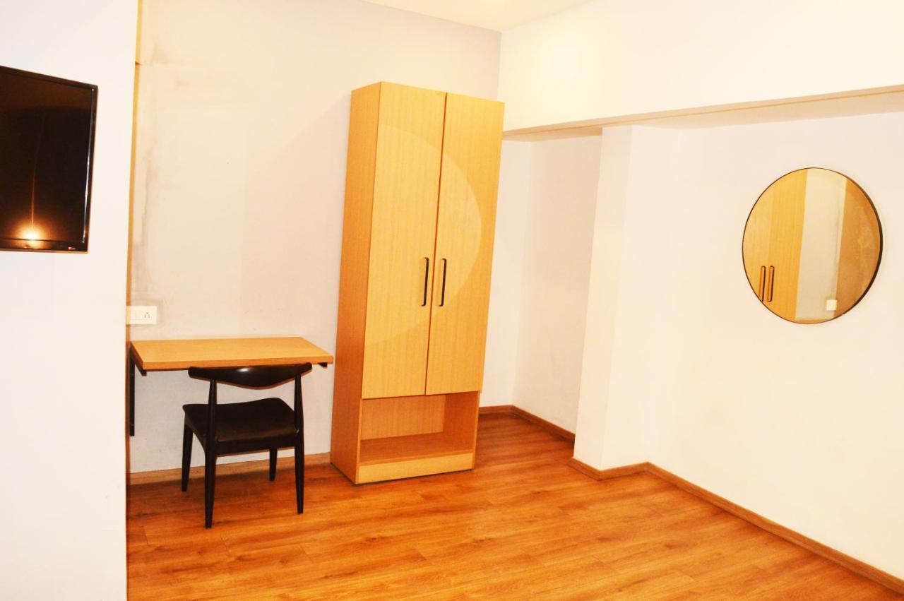 Hotel Orient Avenue Nagpur Buitenkant foto
