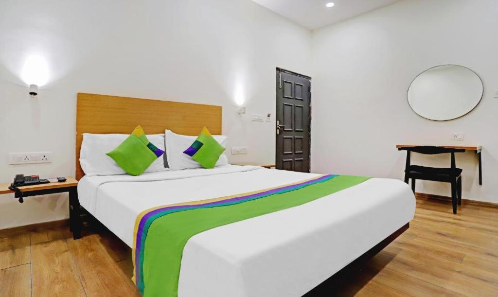 Hotel Orient Avenue Nagpur Buitenkant foto